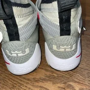 Nike LeBron Soldier 11 FlyEase Shoes in Wolf Grey/Pure Platinum/White Nike | Shoes | Nike Lebron Soldier 1 Flyease Shoes In Wolf  main image 4